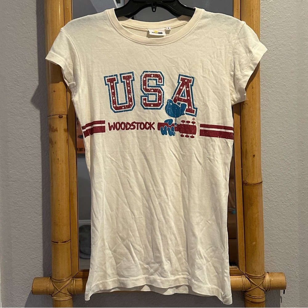 NWOT woman’s USA Woodstock tee